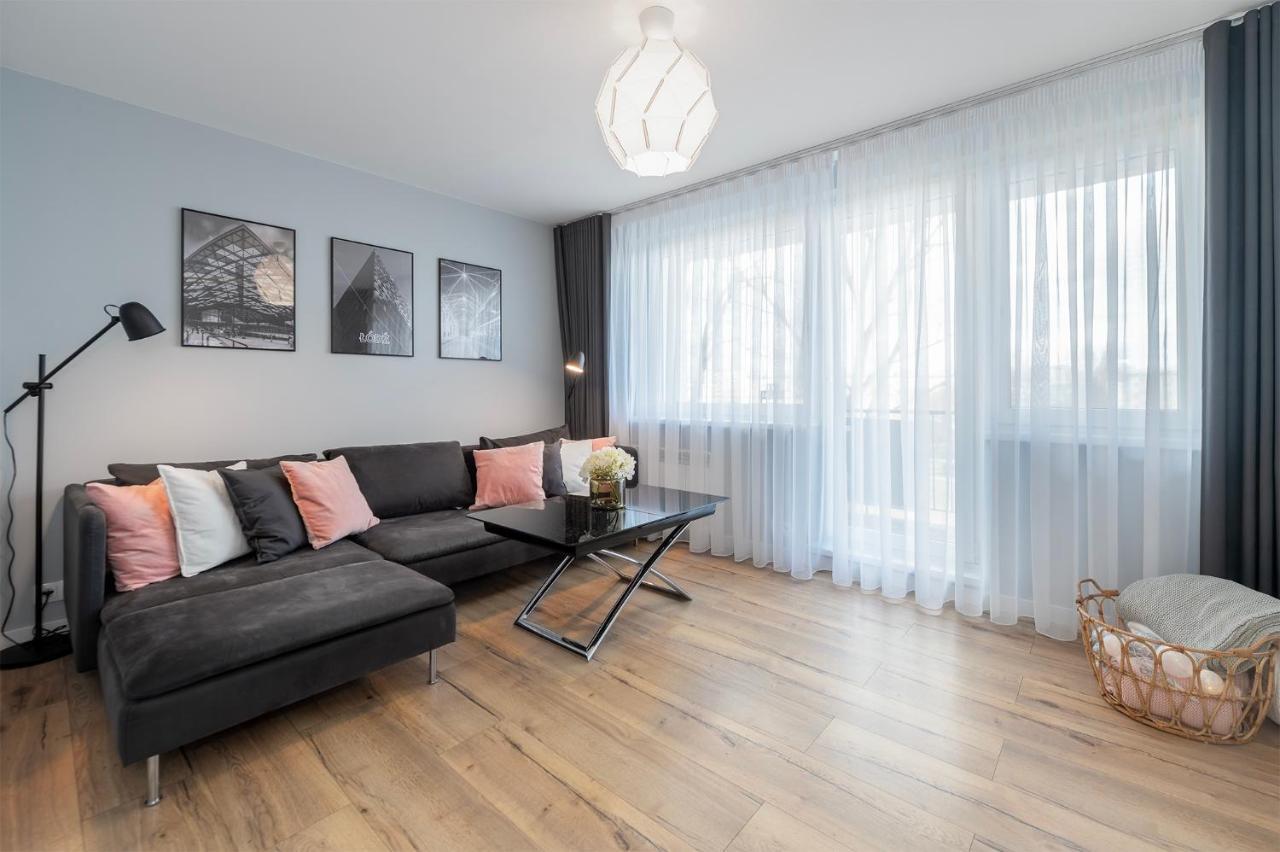 Golden Sands - Winda, 2 Sypialnie Oraz Salon, Lozeczko Turystyczne, Balkon, Play Station 5, Ekspress Do Kawy, Atlas Arena, Zoo, Fala Łódź Eksteriør bilde
